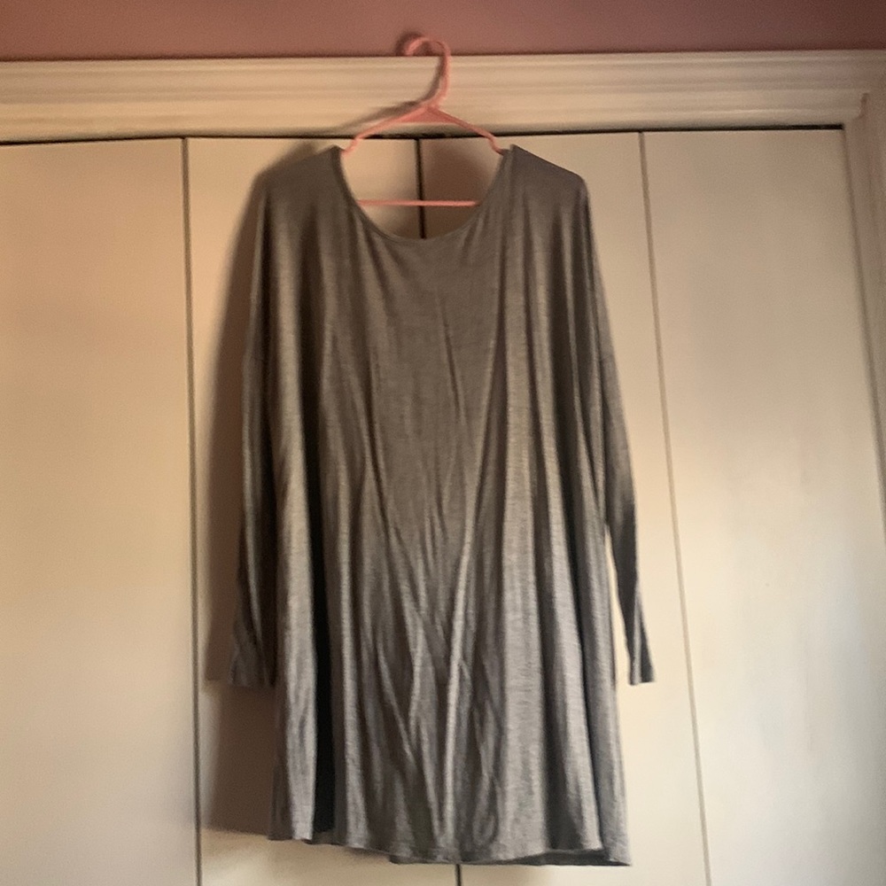 Long sleeve grey dress
